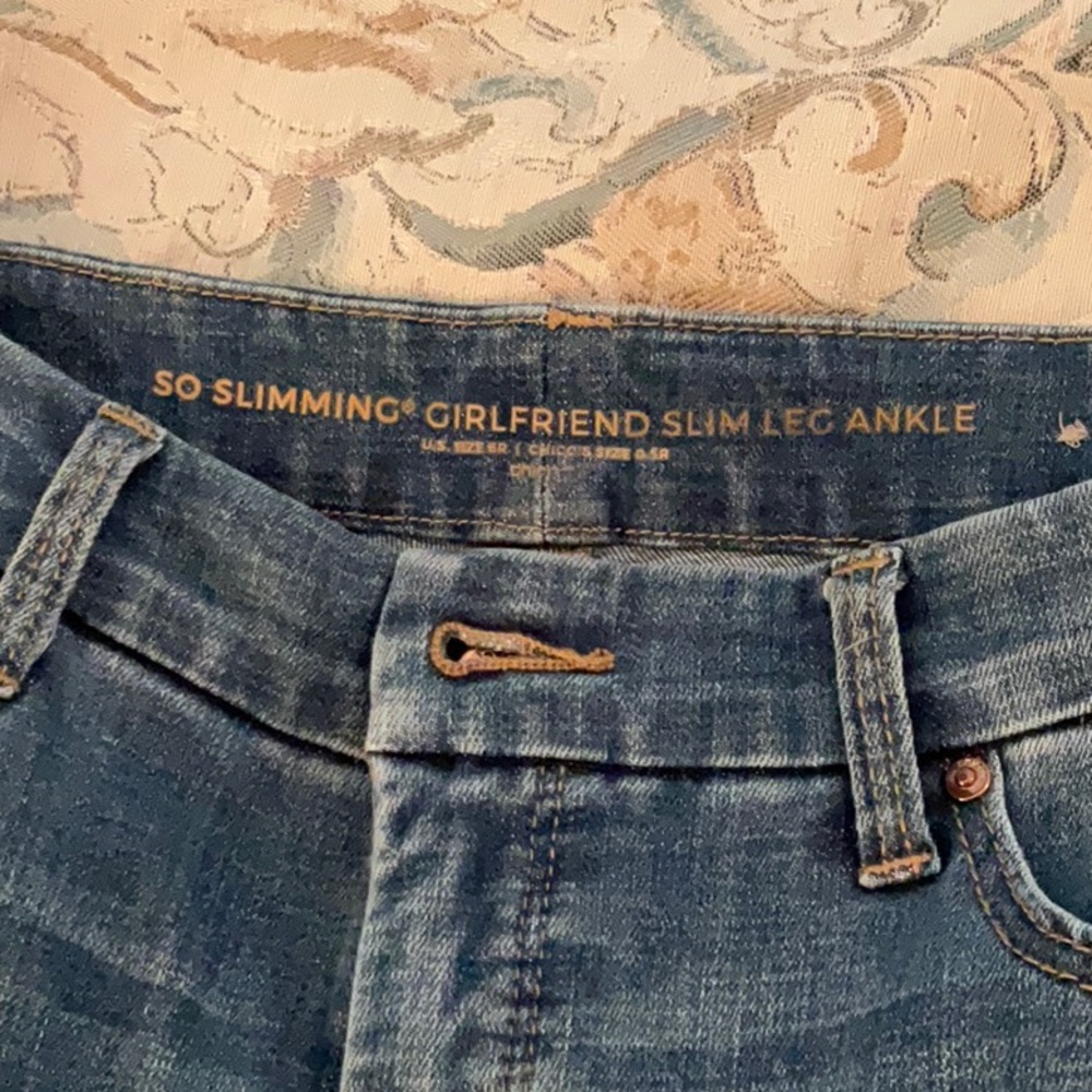 Embroidered jeans - Picture 2 of 3